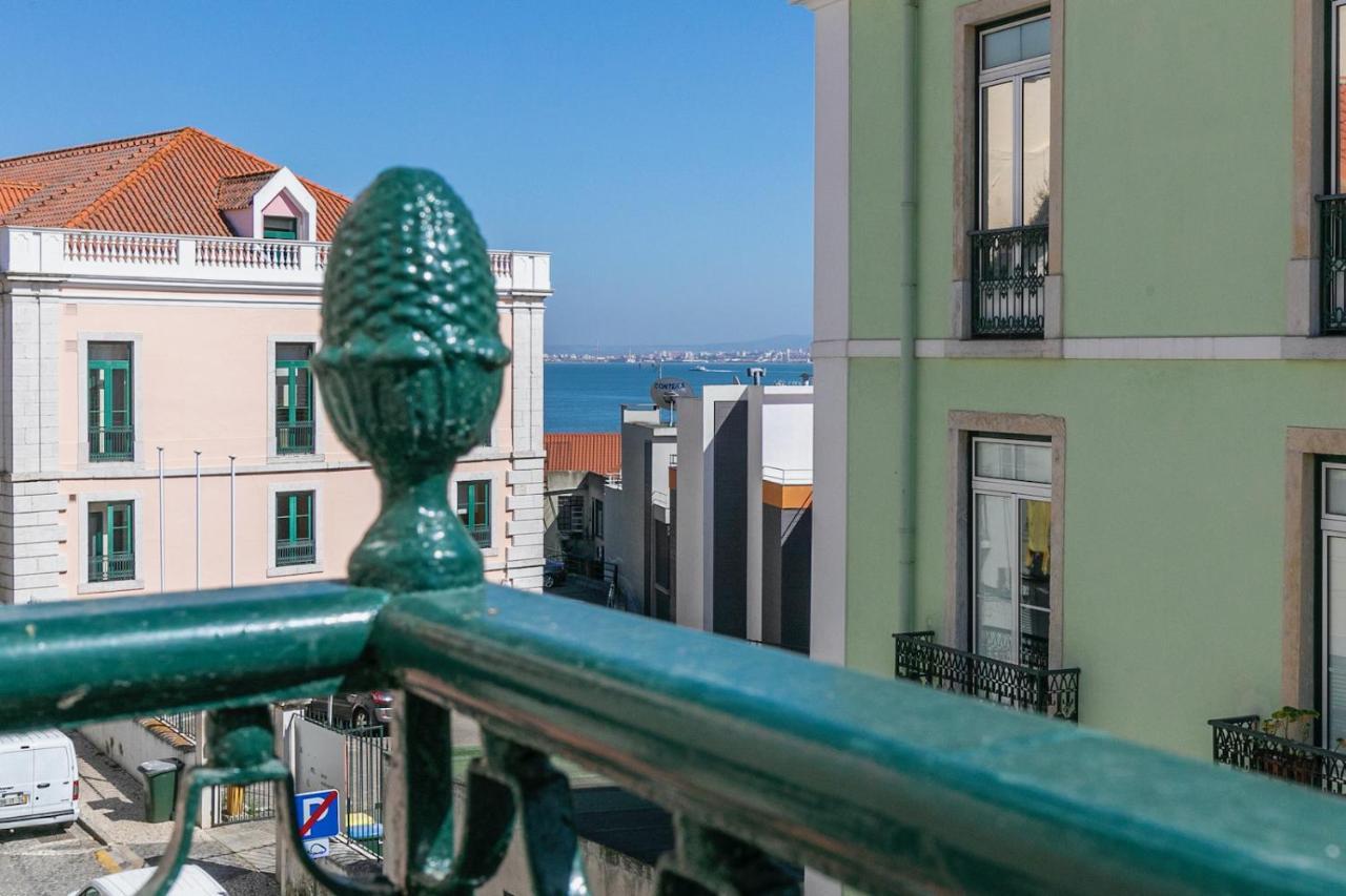 Moderno Apartamento Em Bairro Tipico Lisboeta 리스본 외부 사진